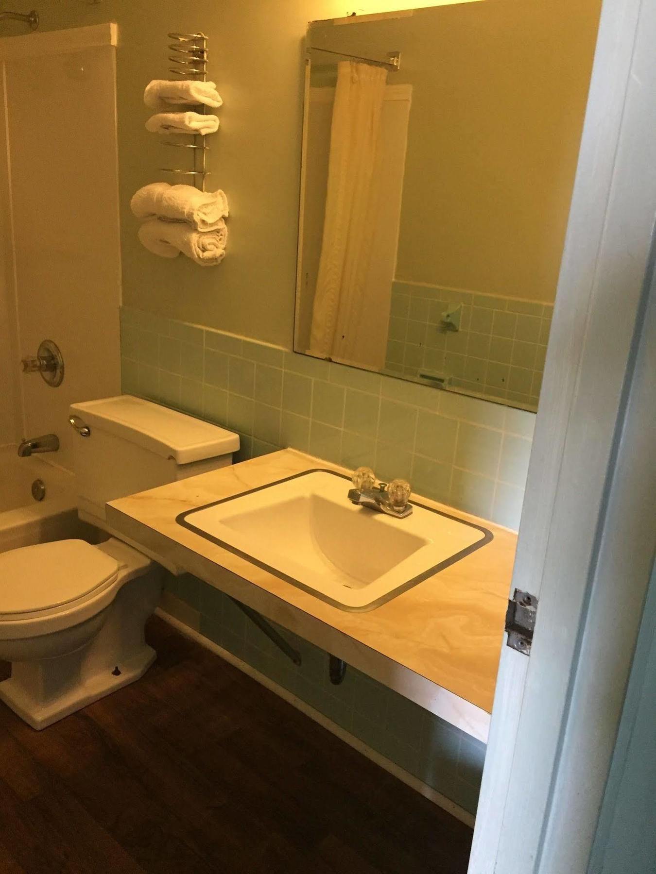 Crown Inn Toledo Ngoại thất bức ảnh